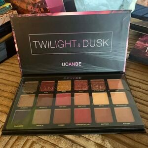 Twilight & Dusk Eyeshadow Palette - Multi-Color